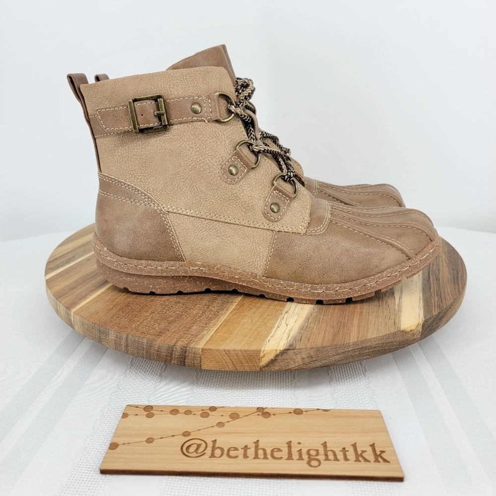 B.O.C. Women's Aspen Boot Size: 8